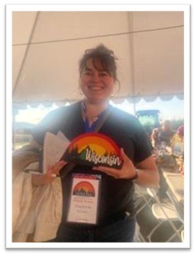 Stephanie showcasing the Wisconsin centerpiece!